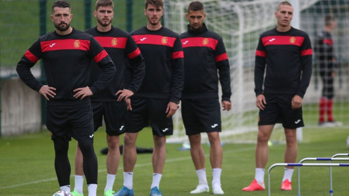 България излиза за първа победа при Ясен Петров